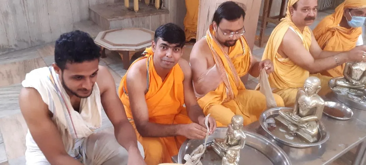 रामपुर: पर्यूषण पर्व की पूर्व संध्या पर जैन मंदिरों में तैयारियां मुकम्मल