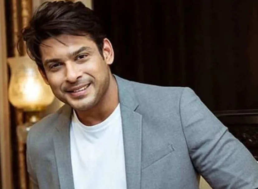 बेबाक, बेमिसाल, मुस्कुराती आंखें और फिर लंबी खामोशी…बिना कुछ कहे ही चले गए सिद्धार्थ, जांच के लिए विसरा प्रयोगशाला भेजा गया