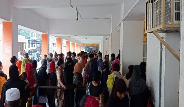 मुरादाबाद: बढ़ा वायरल फीवर का प्रकोप, जिला अस्पताल में इलाज कराने पहुंचे डेढ़ हजार से ज्यादा मरीज