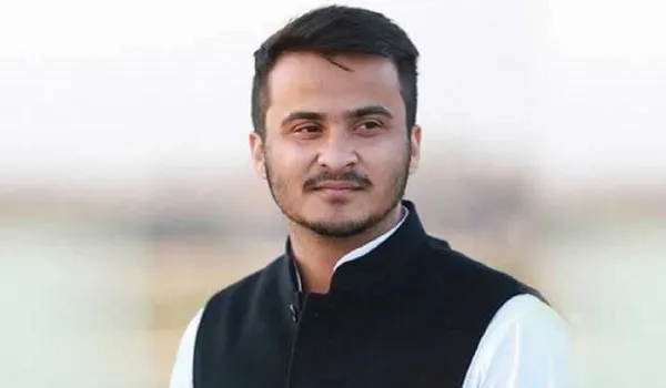 मुरादाबाद : कोर्ट पहुंचे भाजपा नेता आकाश सक्सेना से आजम खां के अधिवक्ताओं ने की जिरह