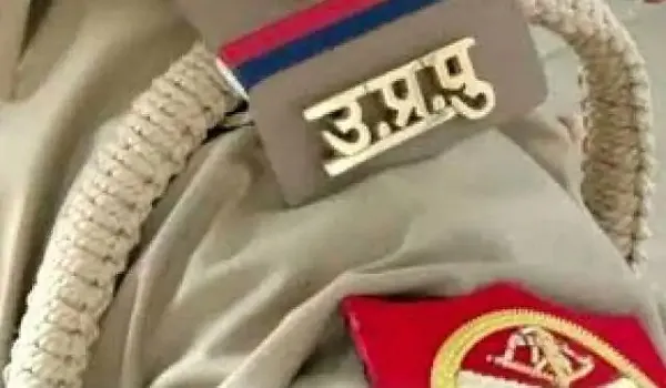 रामपुर: बदायूं पुलिस का अजीमनगर थाना क्षेत्र में छापा, कई घरों पर डाली दबिश