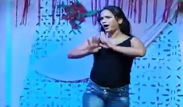 मुरादाबाद: ट्रायल में किया उत्तेजक डांस, वीडियो वायरल