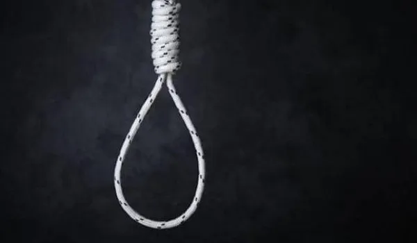 बिजनौर: पंचायत सचिव के सहायक ने फंदा लगाकर दी जान