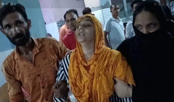 बिजनौर: नर्स ने सुई और बोतल गिराकर महिला की आंख फोड़ी