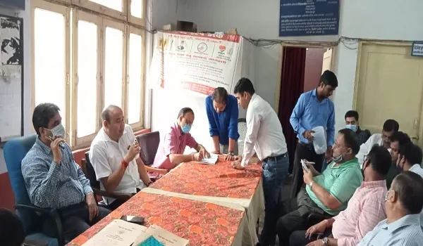 मुरादाबाद: संभागीय खाद्य नियंत्रक कार्यालय में लॉटरी सिस्टम से किया जा रहा एजेंसी का चयन