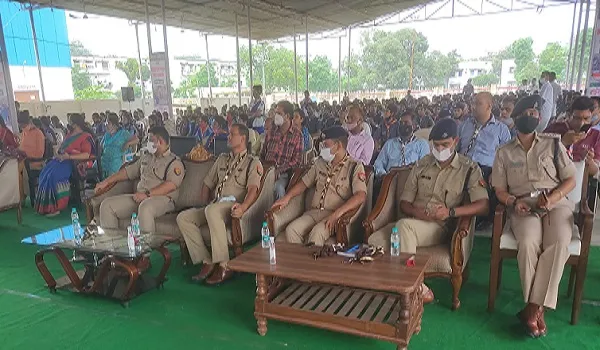 मुरादाबाद: रंगारंग कार्यक्रम प्रस्तुत कर छात्र छात्राओं ने लूटी वाहवाही