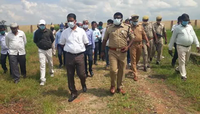 कुशीनगर: मुख्यमंत्री के कार्यक्रम को लेकर स्थलीय निरीक्षण, हेलीपैड के लिए भी बनाई जाएगी जगह…