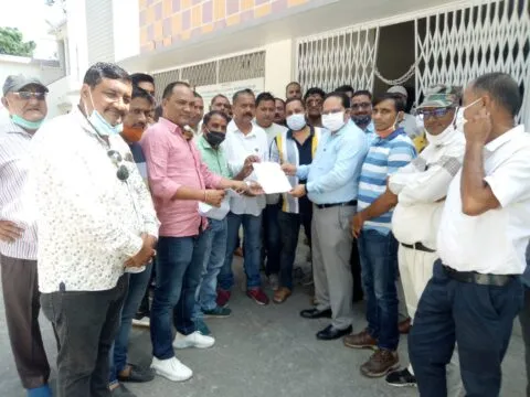 हल्द्वानी: रॉयल्टी प्रपत्र की अनिवार्यता पर भड़के लोनिवि के ठेकेदार, प्रदर्शन