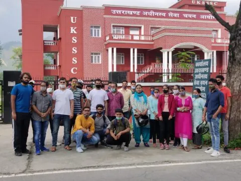 उत्तराखंड:  सहायक लेखाकार की परीक्षा रद्द कराने की मांग, गुस्साए युवाओं का प्रदर्शन