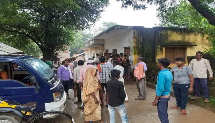 बाराबंकी: सड़क हादसे में किशोर की मौत, वाहन चालक गिरफ्तार