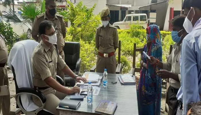 रायबरेली: समाधान दिवस पर पहुंचे पुलिस अधीक्षक, उप निरीक्षक को लगाई फटकार