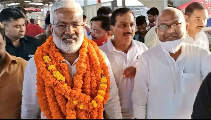 गोरक्षनगरी में भाजपा प्रदेश अध्यक्ष स्वतंत्र देव सिंह का हुआ स्वागत