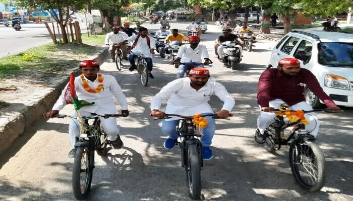 लखनऊ: छात्रसभा ने निकाली साइकिल रैली, निकली 10 किमी की यात्रा