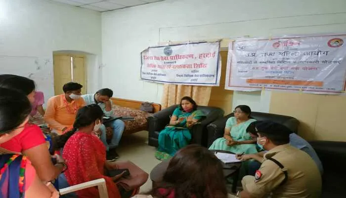 हरदोई: आयोग की सदस्य ने महिलाओं की समस्याओं के निस्तारण पर दिया जोर, जानें पूरा मामला…