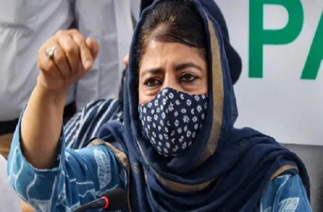 महबूबा मुफ्ती का बड़ा दावा, फिर से किया गया नजरबंद