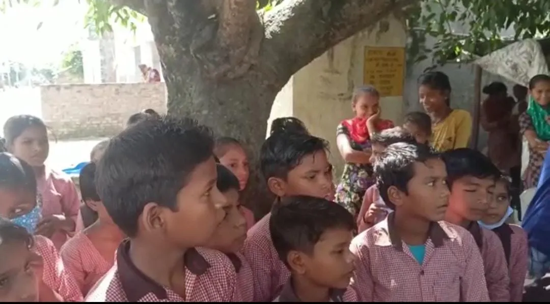 बरेली: 17 महीने बाद खुले स्कूल, फिर भी बच्चों को नहीं मिल रहा मिड डे मील