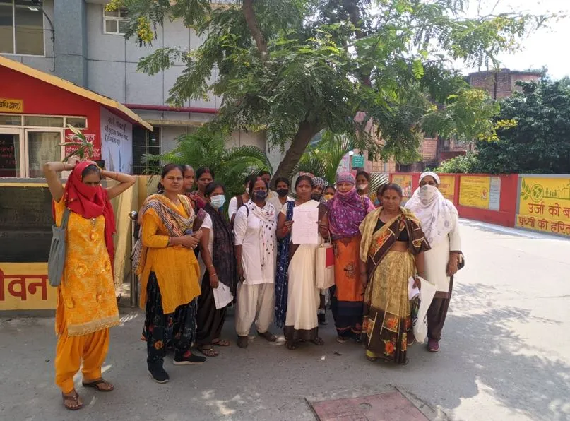 बरेली: डाक्टरों के दुर्व्यवहार का आशाओं ने सीएमएस को सौंपा शिकायती पत्र