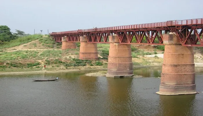 सुल्तानपुर: गोमती नदी में डूबे 2 किशोर, तलाश जारी