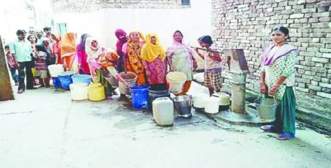 भवाली: पांच दिन से नहीं आ रहा पानी, प्रदर्शन के बाद जागते हैं अधिकारी
