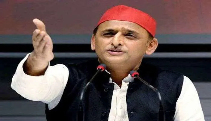 लखीमपुर खीरी में किसानों को गाड़ी से रौंदने पर बोले अखिलेश, कहा- भाजपाई गाड़ी से चल नहीं पाएंगे