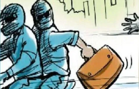 हल्द्वानी: यहां फिर युवक का पर्स लूटकर फरार हुए दो स्कूटी सवार