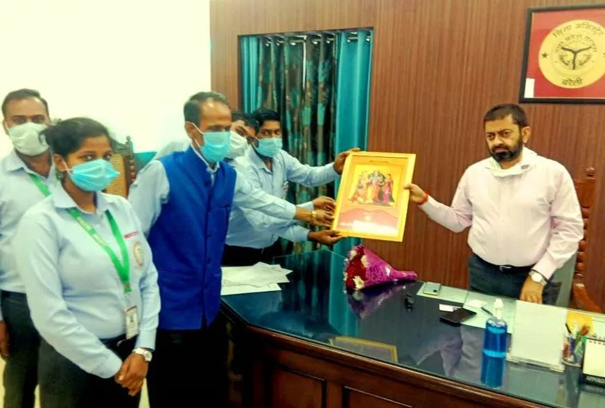 बरेली: ऑल इंडिया काउंसिल ऑफ ओटी टेक्नीशियन के पदाधिकारी डीएम से मिले