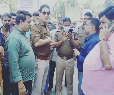 रुद्रपुर: पुलिस ने मुख्य बाजार से ठेलियां हटवाईं, अब आंबेडकर पार्क में लगेंगी