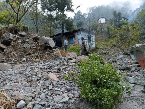 बागेश्वर-गिरेछीना मोटर मार्ग पर संकट, फिर से धंसने लगा