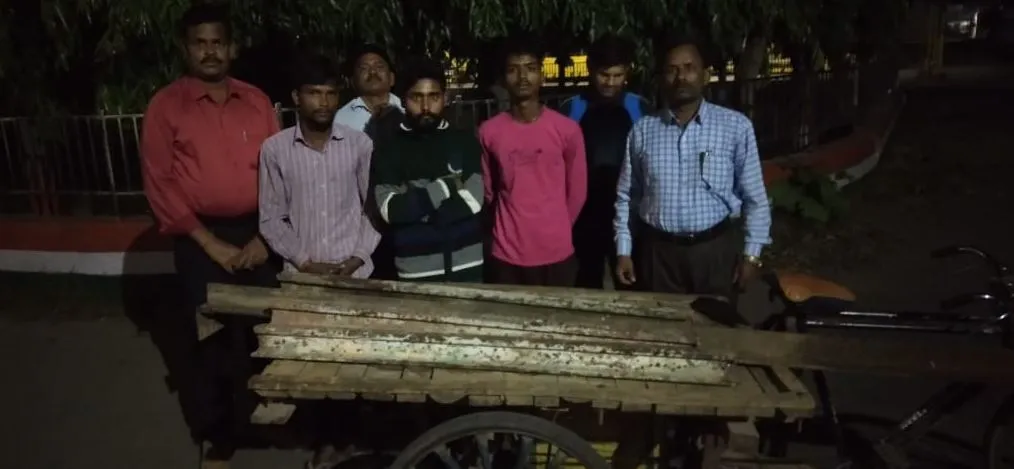 बरेली: रेल लाइन के टुकड़े चुराने वाले तीन आरोपी गिरफ्तार