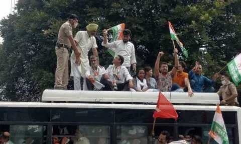लखीमपुर खीरी में किसानों की मौत पर हल्द्वानी में उबाल, यूपी सरकार के इस्तीफे की मांग