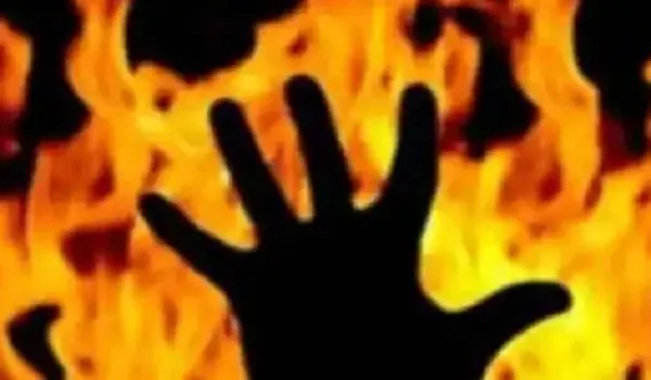 पाकिस्तान में आग लगने से एक ही परिवार के सात लोगों की मौत