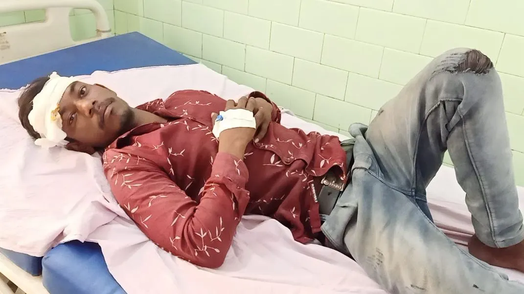 बरेली: घर के सामने शराब पीने का विरोध करने पर युवक को पीटा