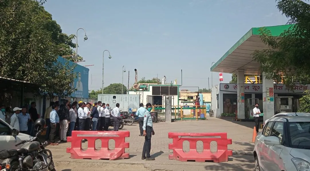 बरेली: सेटेलाइट सीएनजी पंप पर आग लगने से मचा हड़कंप