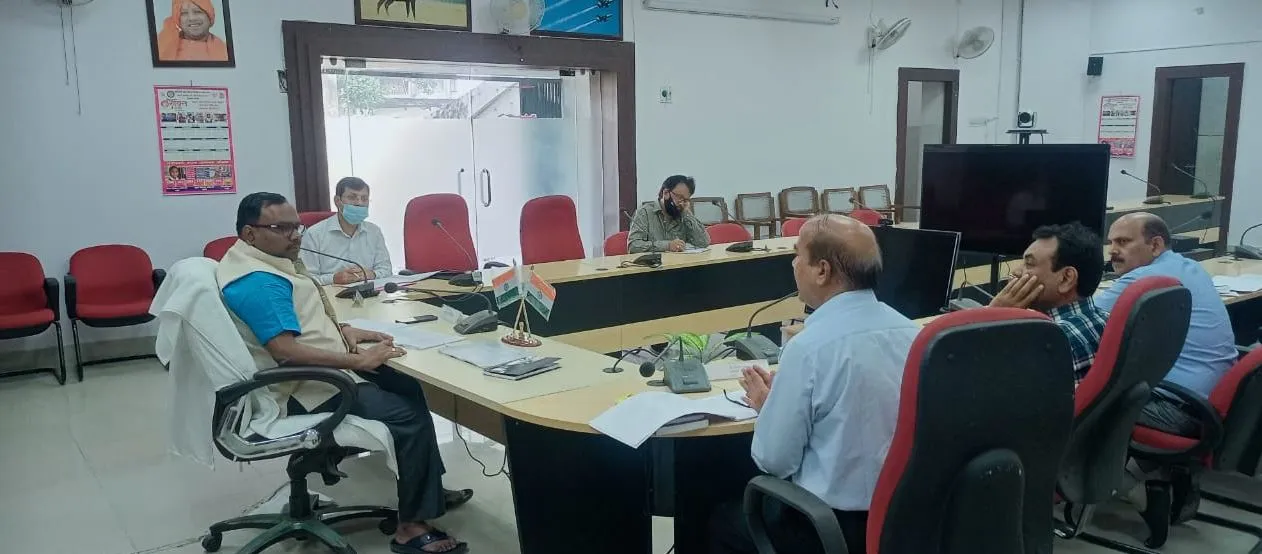 बरेली: अनाधिकृत रूप से संचालित ट्रैवल एजेंसियों पर कार्रवाई करें