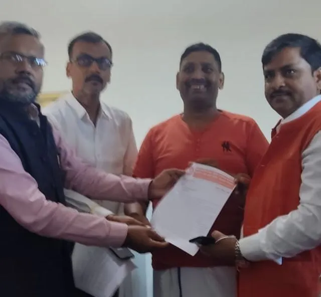 बरेली: गारमेन्ट-जूते पर जीएसटी दरों में 12 प्रतिशत तक बढ़ोतरी का विरोध शुरू