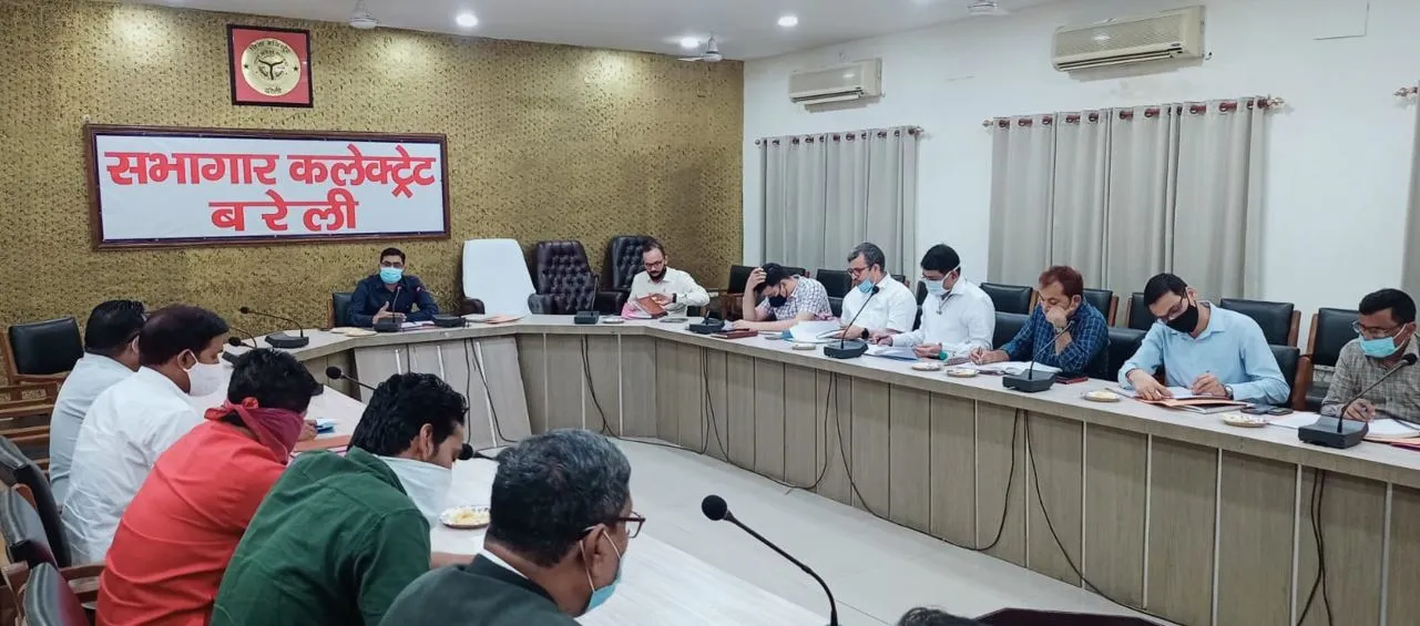 बरेली: 1 नवंबर से मतदाता पुनरीक्षण कार्य, राजनैतिक दलों से मांगी एजेंटों की सूची