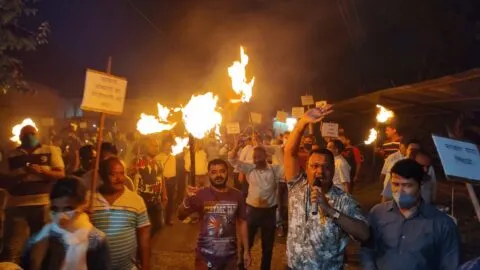 हल्द्वानी: हड़ताल से पहले मसाल जलूस निकालकर बिजली कर्मचारी ने भरी हुंकार, प्रशासन अलर्ट