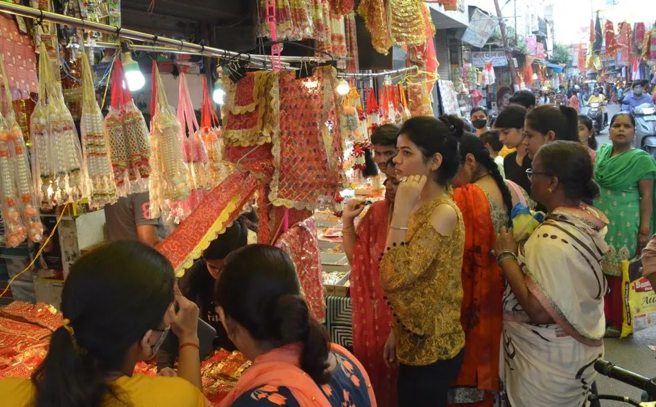 बरेली: शारदीय नवरात्र आज से, मंदिरों में हुईं तैयारियां