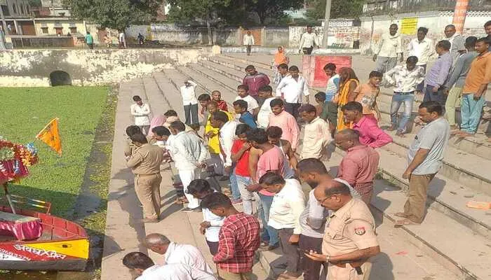 नंदीग्राम सरोवर में मिला सुल्तानपुर के युवक का शव, जांच में जुटी पुलिस
