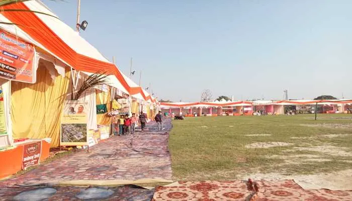 अयोध्या के जीआईसी मैदान में हुआ दीपोत्सव हाट का आगाज