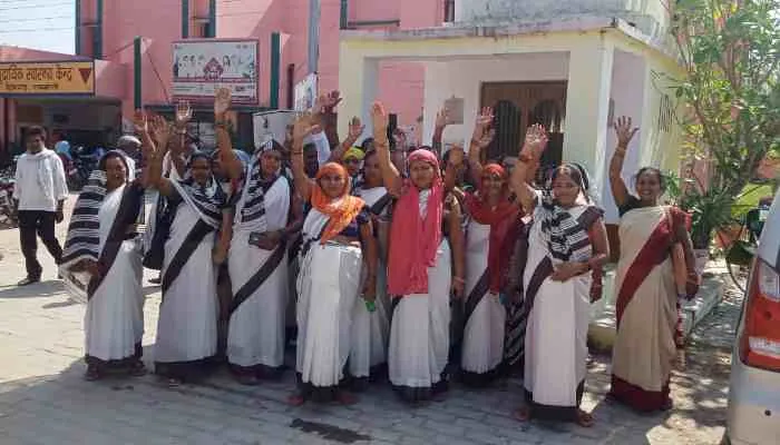 रायबरेलीः प्रोत्साहन राशि न मिलने पर आशाओं ने किया कार्य बहिष्कार