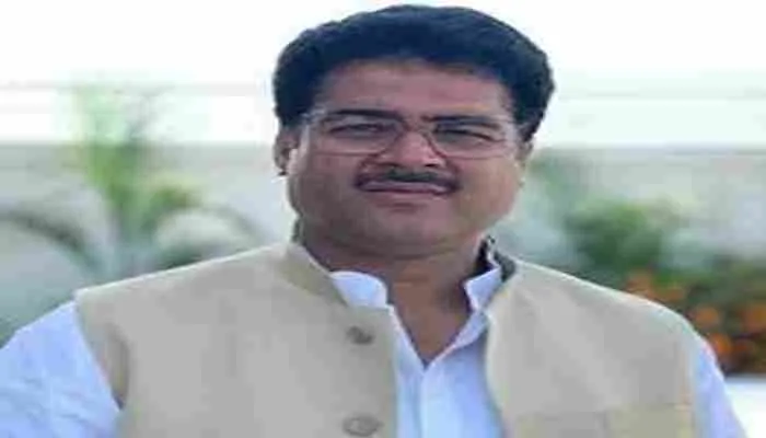 अमेठी: विधायक ने जिला प्रशासन को दिया अल्टीमेटम, मार्ग नहीं बना तो दे दूंगा इस्तीफा