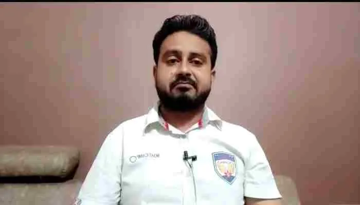 यूपी: पीस पार्टी ने योगी सरकार पर बोला हमला, वैक्सीनेशन पर खड़ा किया सवाल