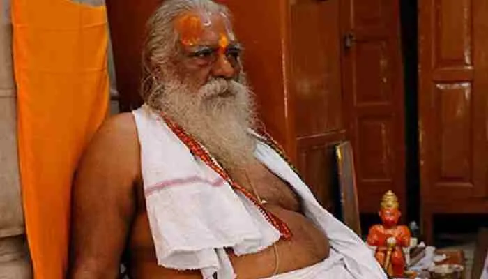 अयोध्या: महंत नृत्य गोपाल दास की बिगड़ी तबीयत, मेदांता में हो सकते हैं भर्ती