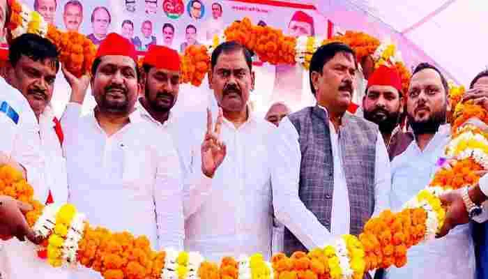 भाजपा हमेशा छल-कपट की राजनीति करती है : इंद्रजीत सरोज