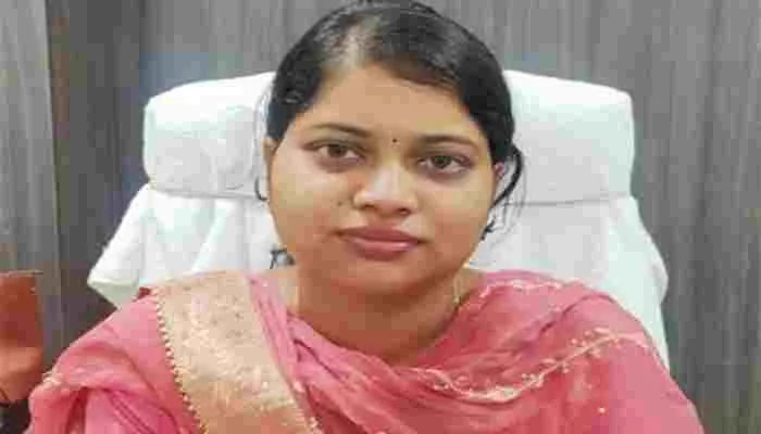 रायबरेलीः सीडीओ ईशा प्रिया का हुआ तबादला, जानें वजह