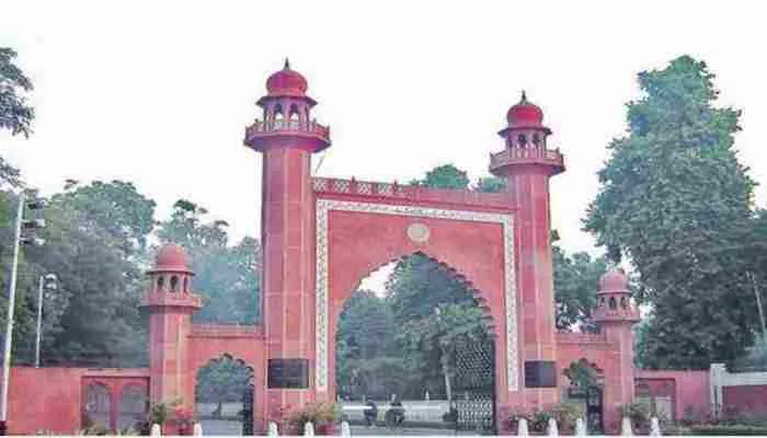 अलीगढ़: बीमारियों के रोकथाम के लिए एएमयू में स्वच्छता मिशन कार्यक्रम आरंभ