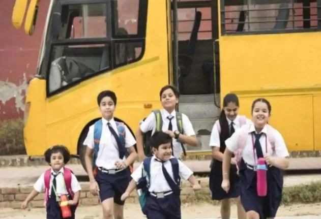 लंबे अंतराल के बाद हिमाचल प्रदेश में 8वीं कक्षा के छात्रों के लिए स्कूल खुले