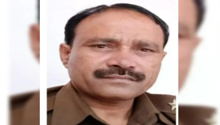 अयोध्या: दरोगा के घूस लेने का वीडियो वायरल, हुई बड़ी कार्रवाई