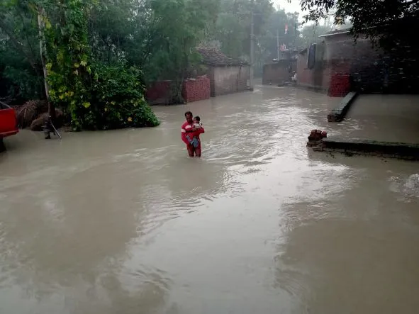 बरेली में बाढ़: रामगंगा के आस-पास तीन तहसीलों में खतरा, जलस्तर बढ़ने से कटान शुरू, करीब 500 गांव आ सकते हैं बाढ़ की चपेट में